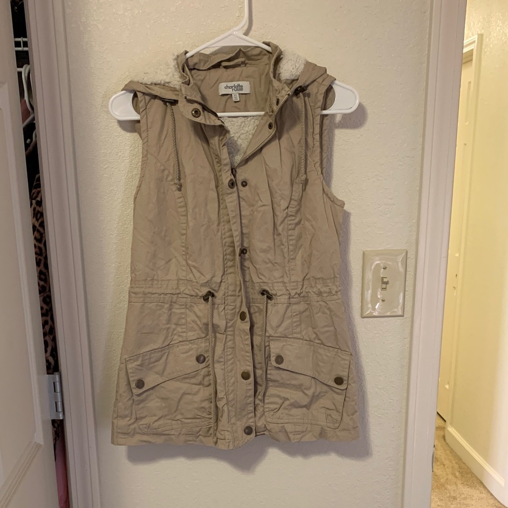 Cream Sleeveless Jacket